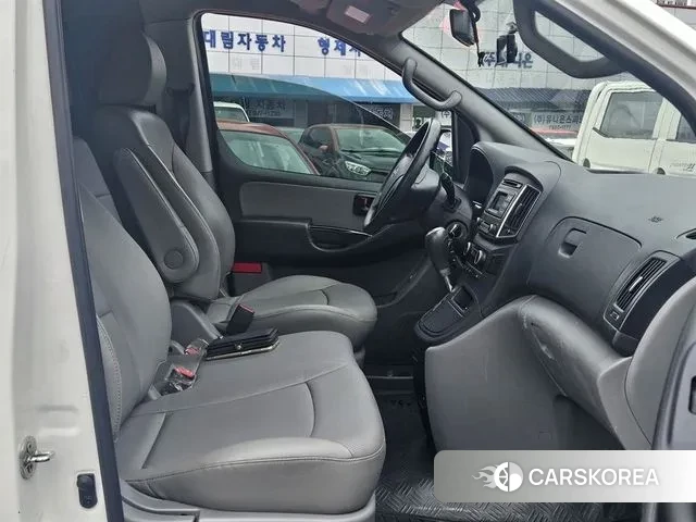 Hyundai The New Grand Starex 2020 Белый из Кореи, фото 2