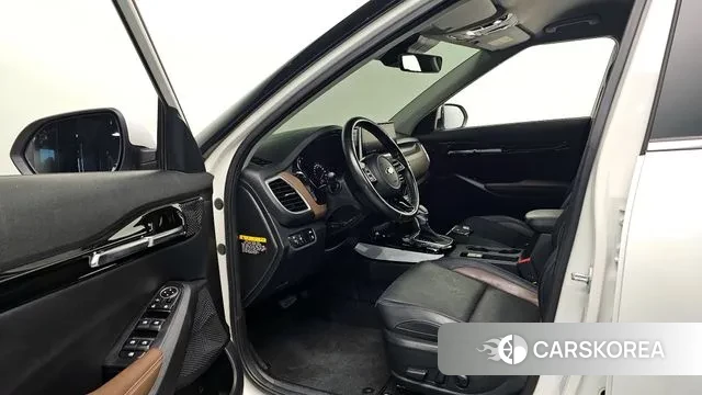 Kia Seltos 2020 Белый из Кореи, фото 2