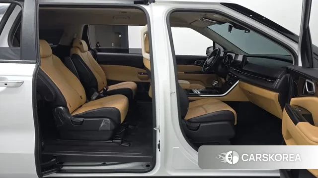 Kia Carnival 4th generation 2022 Белый из Кореи, фото 2