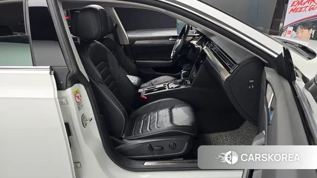 Volkswagen Arteon 2019 Белый из Кореи, фото 2