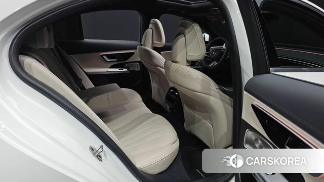 Mercedes-Benz E-Class W214 2026 Белый из Кореи, фото 2