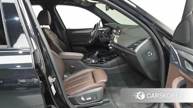 BMW X3 (G01) 2021 Черный из Кореи, фото 2