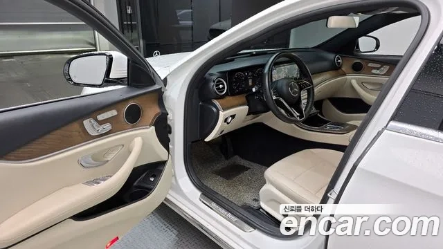 Mercedes-Benz E-Class W213 2023 Белый из Кореи, фото 2