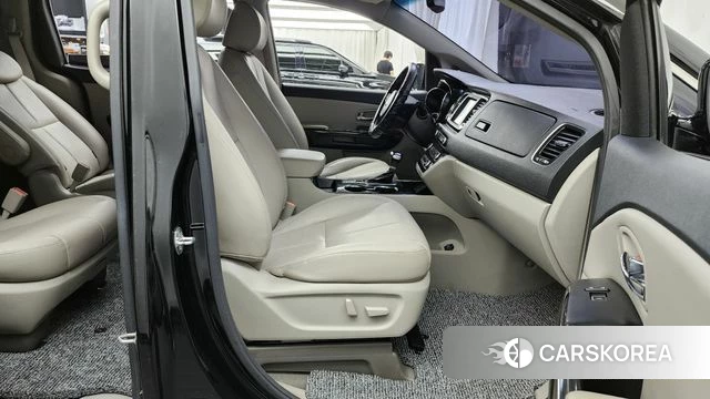 Kia The New Carnival 2018 Черный из Кореи, фото 2