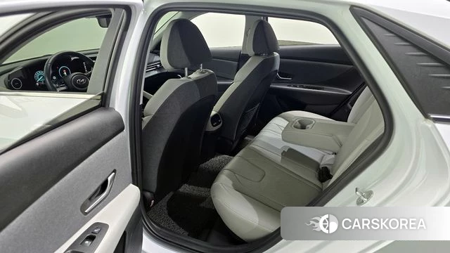 Hyundai Avante (CN7) 2022 Белый из Кореи, фото 2