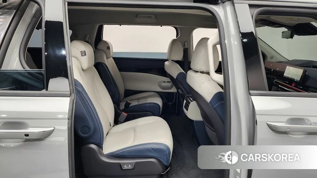 Kia The New Carnival 4th Generation 2024 Серый из Кореи, фото 2