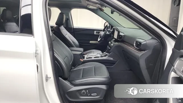 Ford Explorer 6th Generation 2020 Белый из Кореи, фото 2