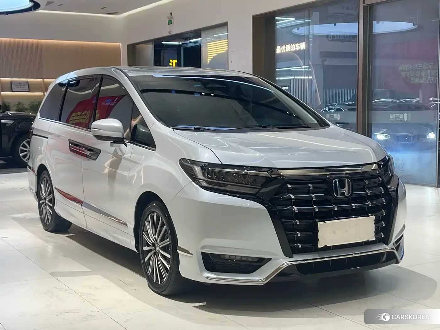 Honda Elysion 2025 Белый из Китая, фото 2