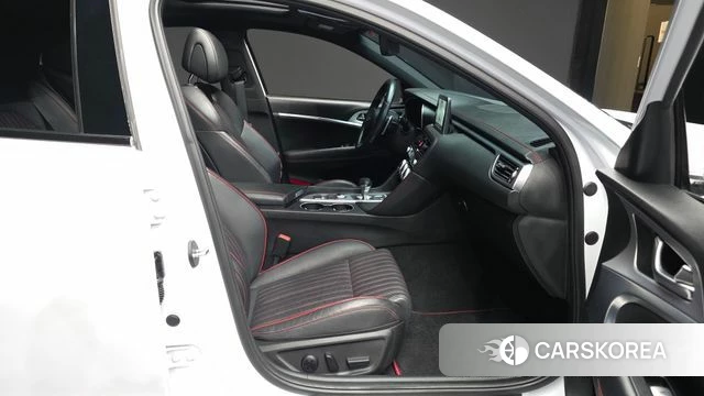 Genesis G70 2018 Белый из Кореи, фото 2