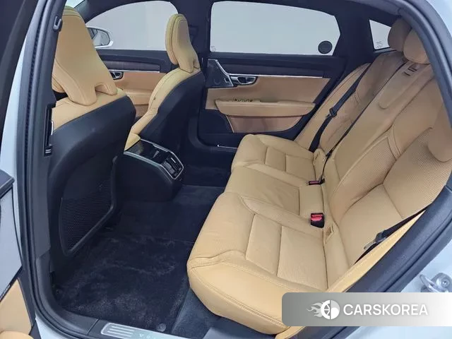 Volvo S90 2023 Белый из Кореи, фото 2
