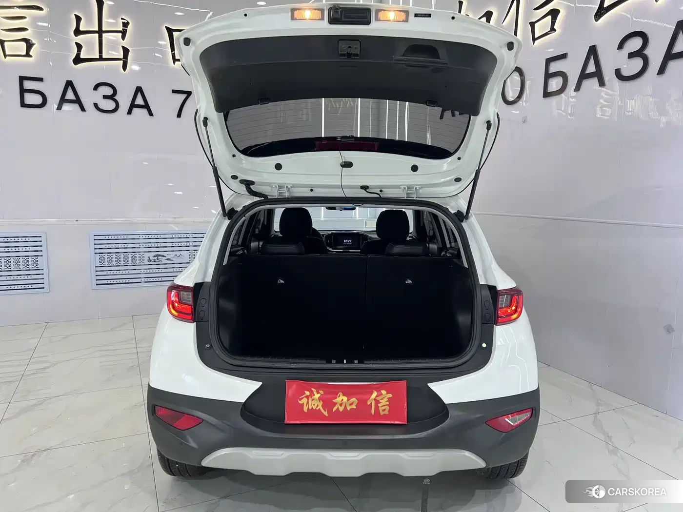 Kia KX1 2023 Белый из Китая, фото 2