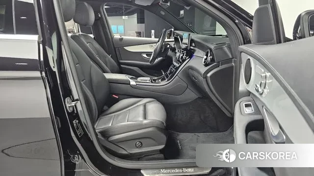 Mercedes-Benz GLC-Class X253 2020 Черный из Кореи, фото 2