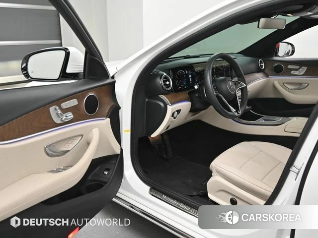 Mercedes-Benz E-Class W213 2021 Белый из Кореи, фото 2