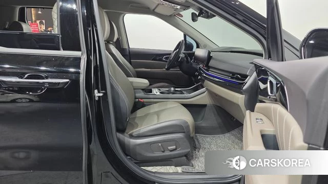 Kia The New Carnival 4th Generation 2024 Черный из Кореи, фото 2