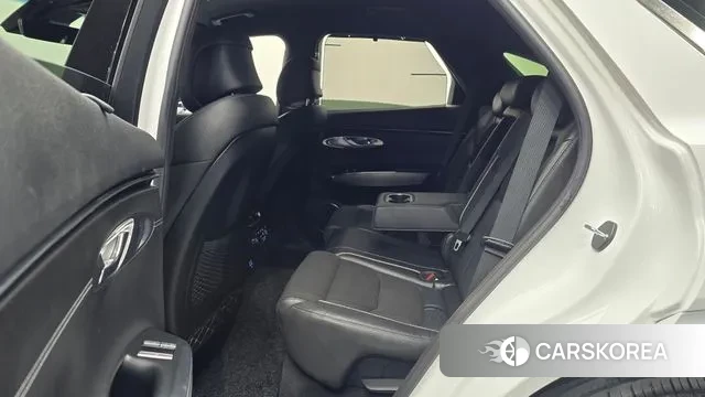 Genesis GV70 2022 Белый из Кореи, фото 2