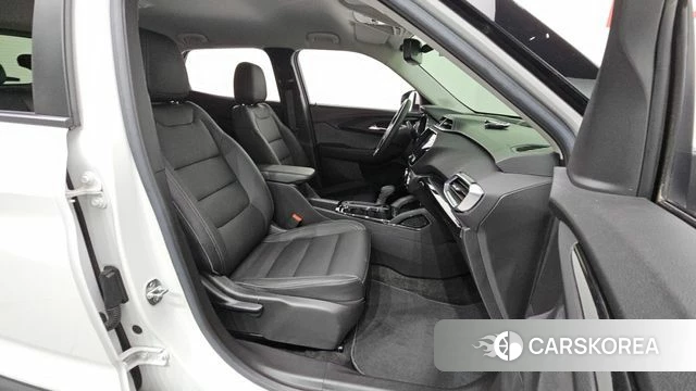 Chevrolet (GM Daewoo) Trailblazer 2021 Белый из Кореи, фото 2