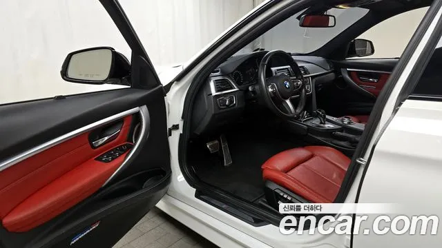 BMW 3 Series (F30) 2019 Белый из Кореи, фото 2