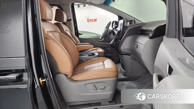 Hyundai Staria 2021 Черный из Кореи, фото 2