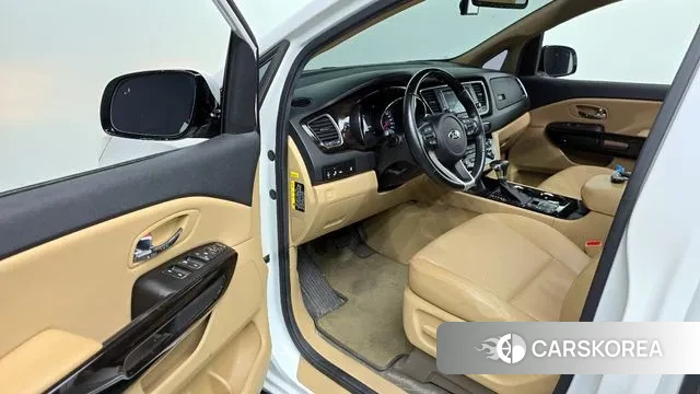 Kia The New Carnival 2018 Белый из Кореи, фото 2