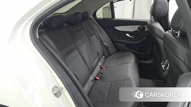 Mercedes-Benz C-Class W205 2020 Белый из Кореи, фото 2