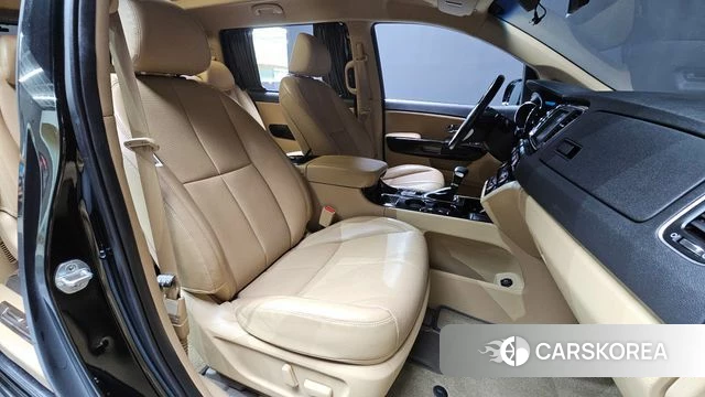 Kia The New Carnival 2019 Черный из Кореи, фото 2