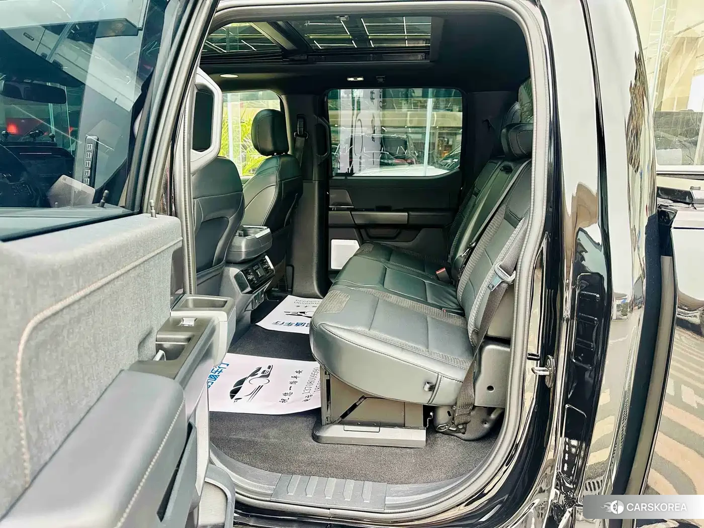 Ford F-150 2023 Черный из Китая, фото 2