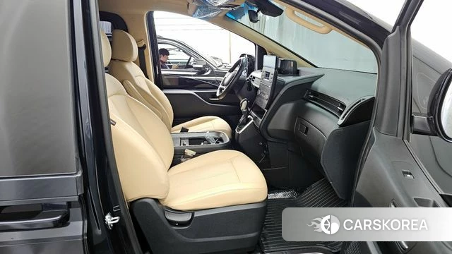 Hyundai Staria 2024 Синий из Кореи, фото 2
