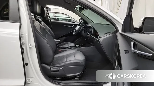 Kia Di Ol Nu Niro 2022 Белый из Кореи, фото 2