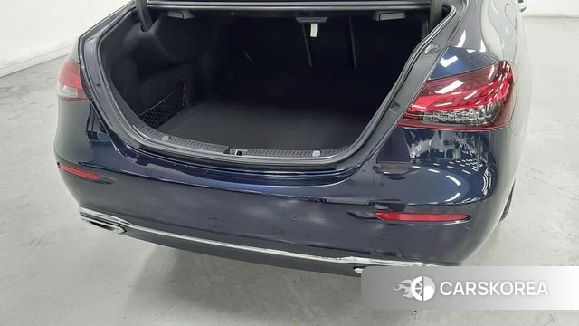 Mercedes-Benz E-Class W213 2022 Синий из Кореи, фото 2