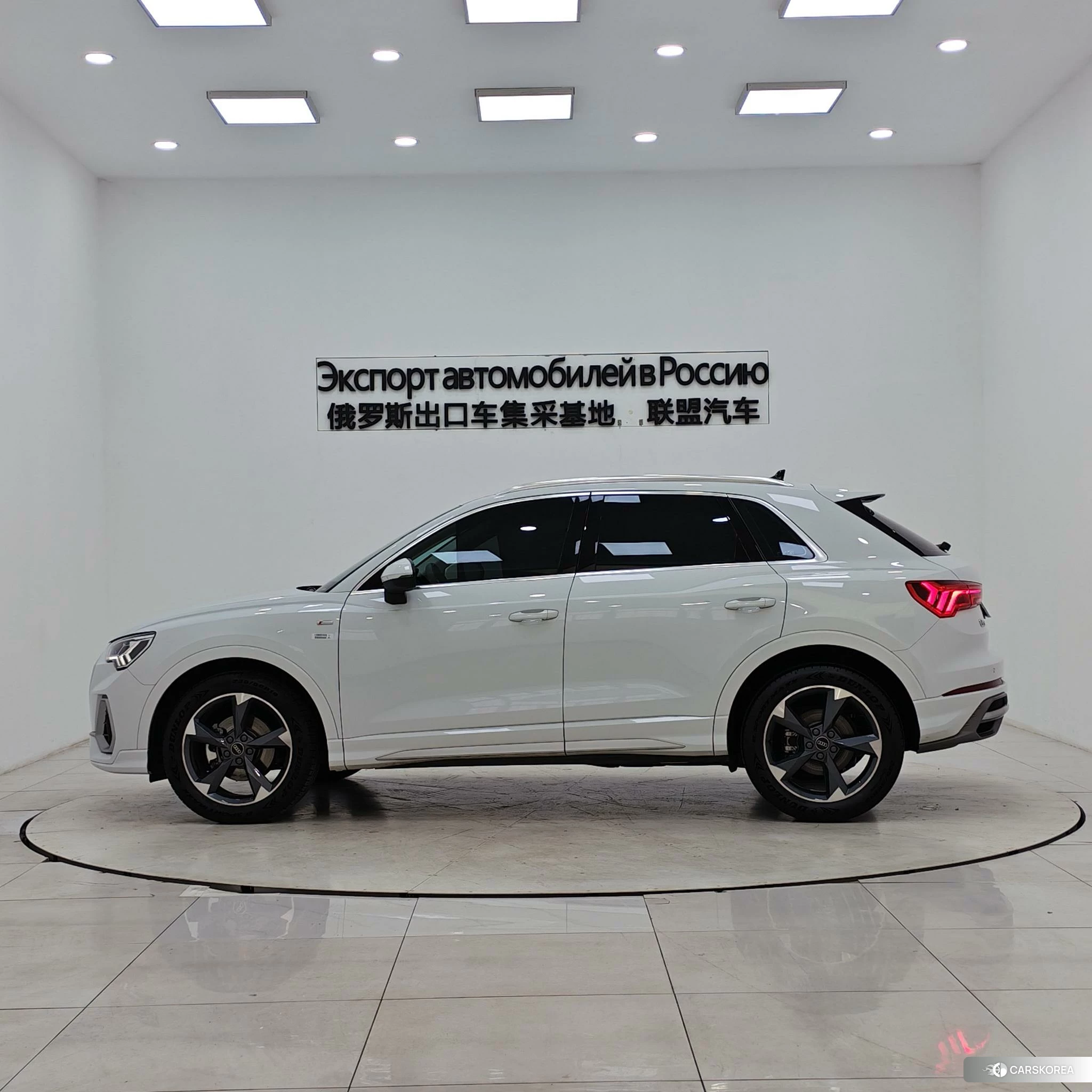 Audi Q3 2021 Белый из Китая, фото 2