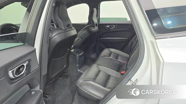 Volvo XC60 second Generation 2020 Белый из Кореи, фото 2
