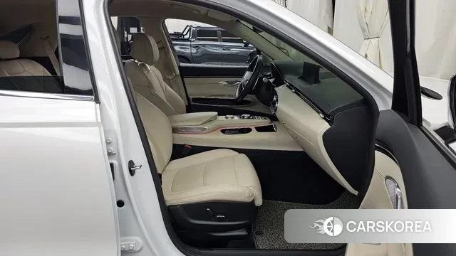 Genesis GV70 2021 Белый из Кореи, фото 2