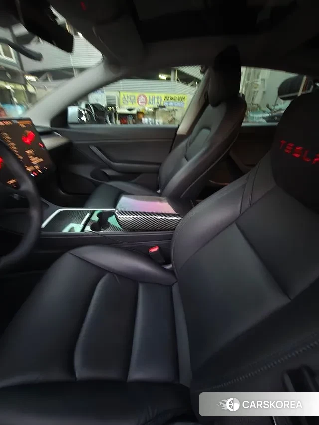 Tesla Model 3 2021 Белый из Кореи, фото 2