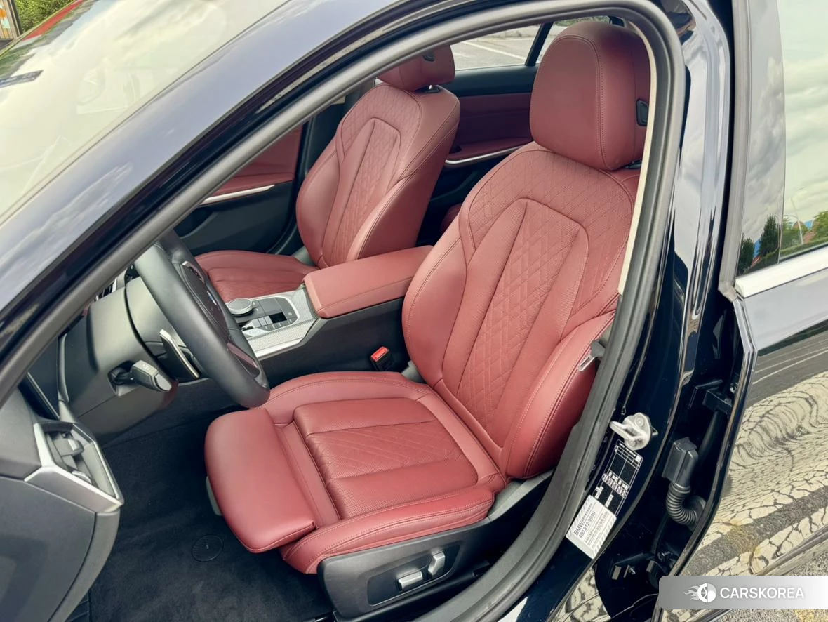 BMW 3 series 2022 Черный из Китая, фото 2