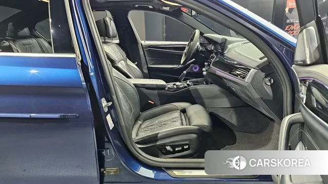 BMW 5 Series (G30) 2020 Синий из Кореи, фото 2