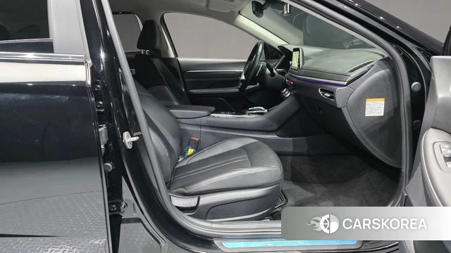 Hyundai Sonata Hybrid (DN8) 2023 Черный из Кореи, фото 2