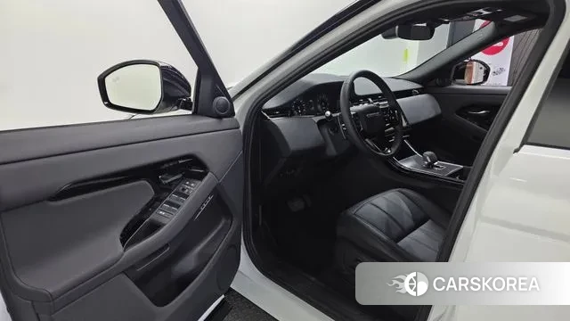 Land Rover Range Rover Evoque 2nd Generation 2025 Белый из Кореи, фото 2