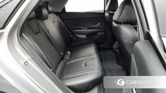 Hyundai Avante (CN7) 2020 Серебристо-серый из Кореи, фото 2