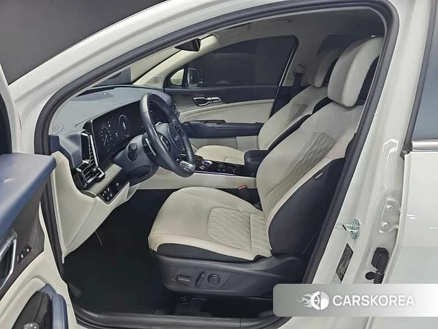 Kia Sportage 5th Generation Hybrid 2023 Белый из Кореи, фото 2