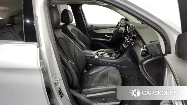 Mercedes-Benz GLC-Class X253 2019 Серебряный из Кореи, фото 2
