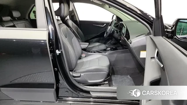 Kia Di Ol Nu Niro 2023 Черный из Кореи, фото 2