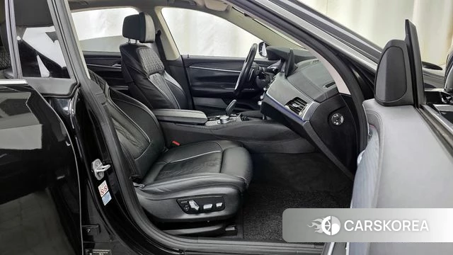 BMW 6 Series GT (G32) 2021 Черный из Кореи, фото 2