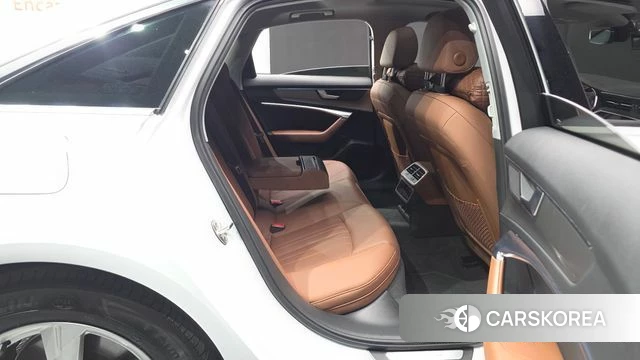 Audi A6 (C8) 2019 Белый из Кореи, фото 2