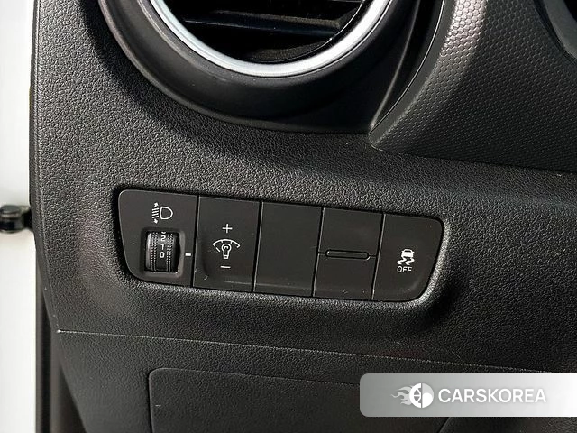 Hyundai Kona 2018 Белый из Кореи, фото 2