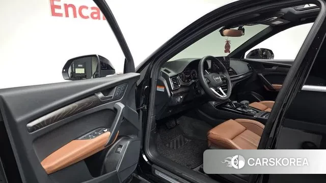 Audi Q5 (FY) 2023 Черный из Кореи, фото 2