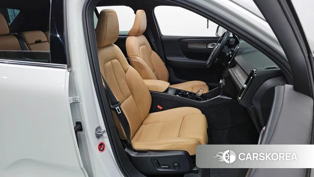 Volvo XC40 2019 Белый из Кореи, фото 2