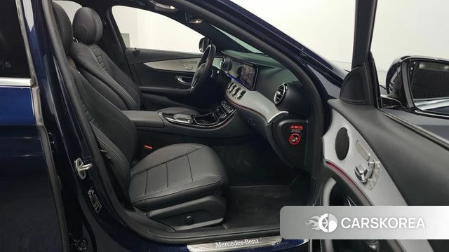 Mercedes-Benz E-Class W213 2021 Синий из Кореи, фото 2