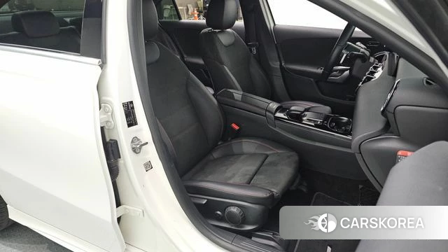 Mercedes-Benz A-Class W177 2020 Белый из Кореи, фото 2