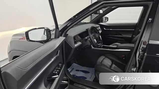 Ssangyong Torres 2023 Черный из Кореи, фото 2