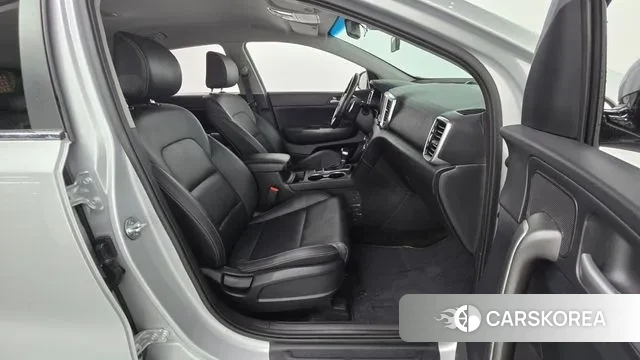 Kia Sportage The Bold 2020 Серебряный из Кореи, фото 2